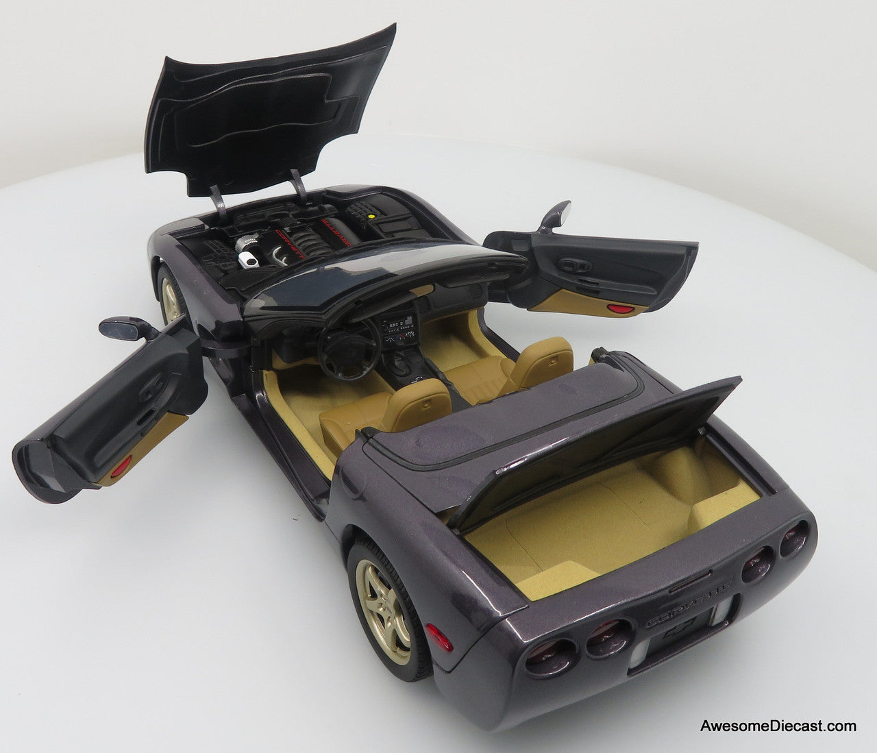 Chevrolet Corvette, Purple 1:18 Diecast Model Car by UT Models