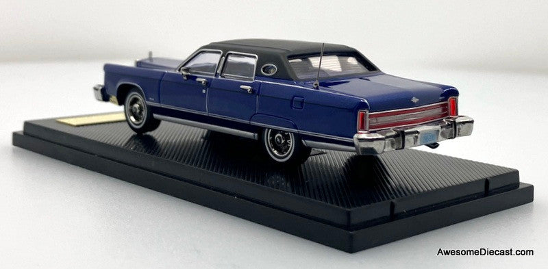 1979 Lincoln Continental Town Car, Blue/Black 1:64 Diecast Model Car by Sun Star