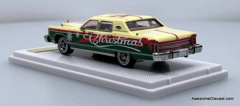 1979 Lincoln Continental Town Car, Christmas Livery 1:64 Diecast Model Car by Sun Star