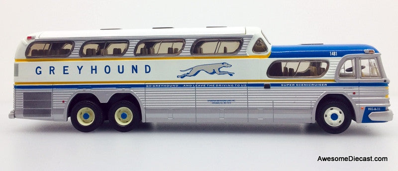 Corgi 1:50 GM PD-4501 Greyhound SceniCruiser: Destination Chicago Express