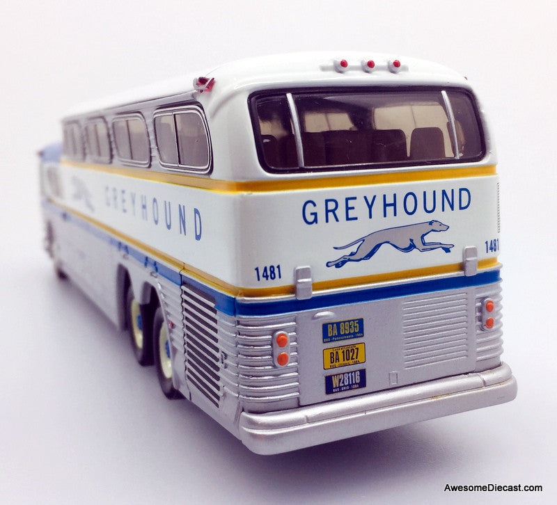 Corgi 1:50 GM PD-4501 Greyhound SceniCruiser: Destination Chicago Express