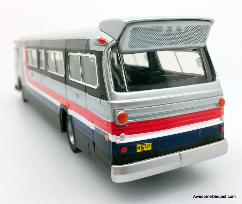 RARE!! Corgi 1:50 GM5300 Fishbowl Bus Chicago Transit Authority