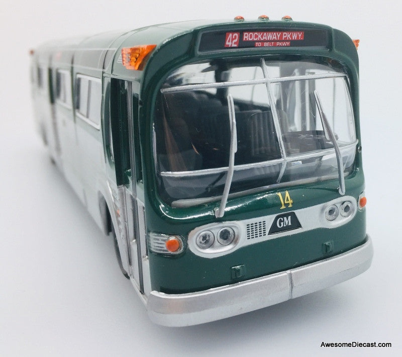 Corgi 1:50 GM Fishbowl Bus New York Transit Authority