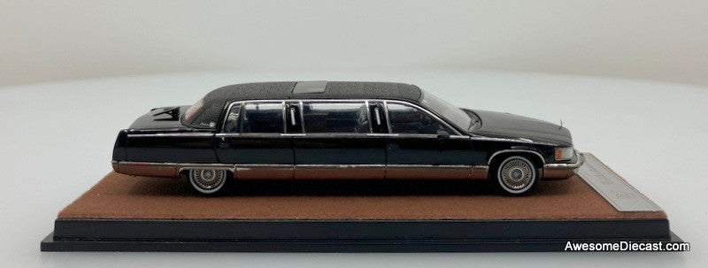 XG Models 1:64 Cadillac Fleetwood Limousine, Black – Awesome