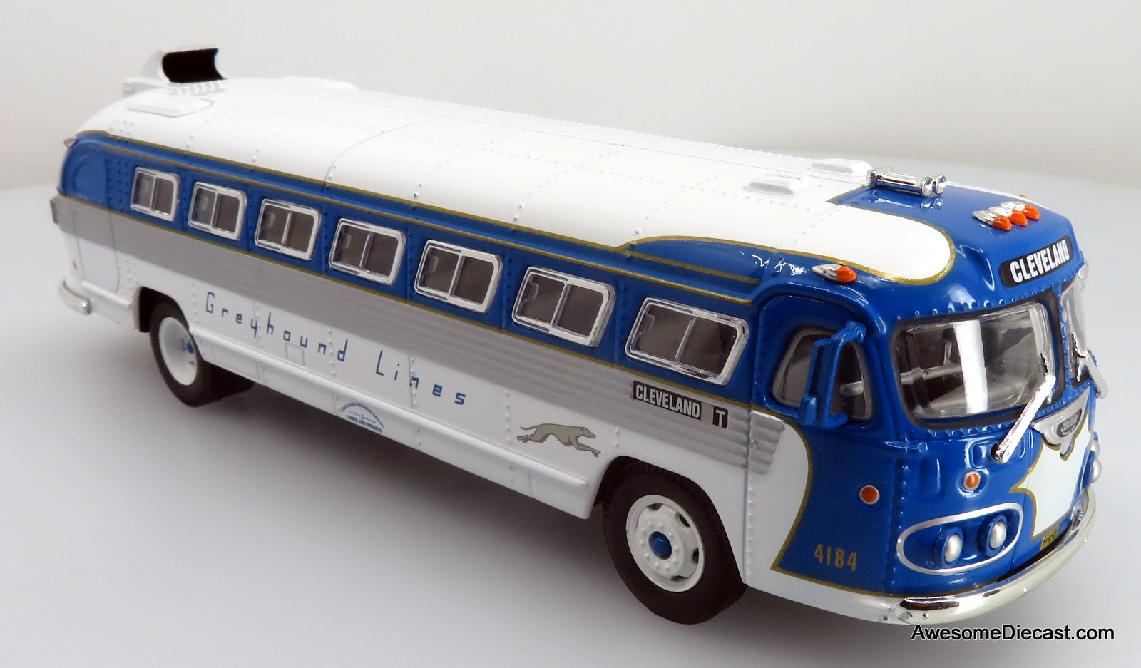 Flxible Clipper Coach Bus: Greyhound Bus Lines, Destination Cleveland - 1:50 Diecast Model Bus by Corgi