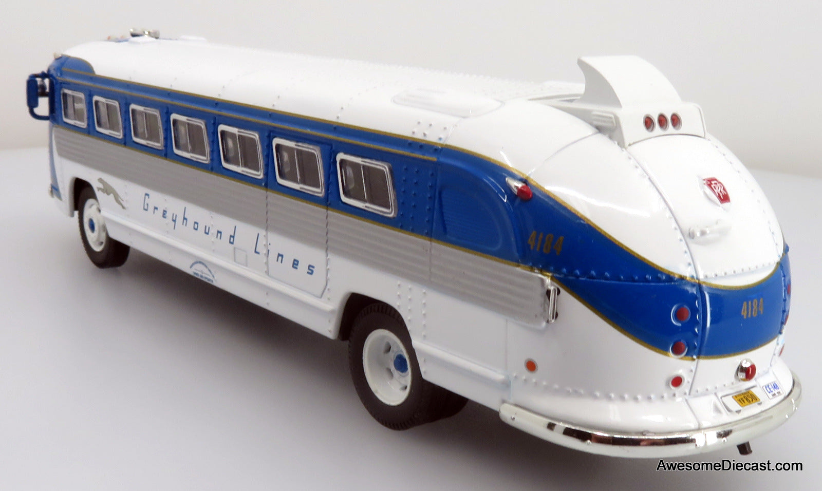 Flxible Clipper Coach Bus: Greyhound Bus Lines, Destination Cleveland - 1:50 Diecast Model Bus by Corgi
