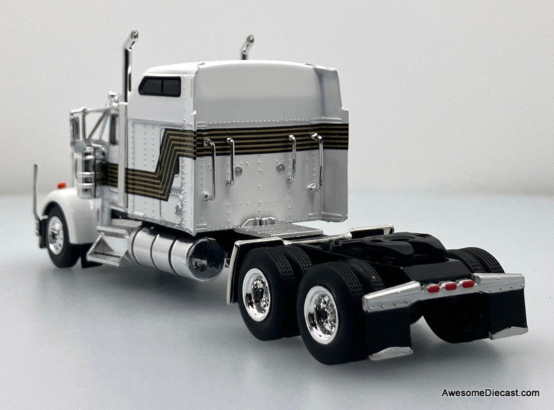 1995 Kenworth W900 Sleeper Tractor, White 1:64 Diecast Model Truck by IXO