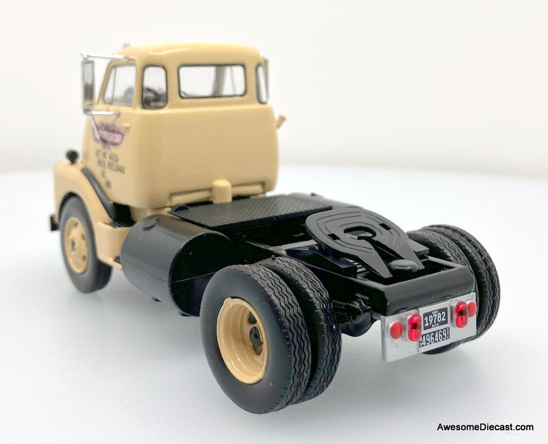 Altaya 1:43 1954 GMC 950 COE Tractor w/Car Carrier: Fleet Carrier Corp