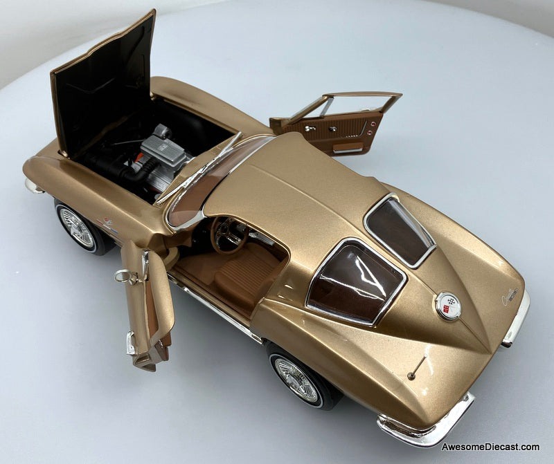 1963 Chevrolet Corvette Coupe, Saddle Metallic 1:18 Diecast Model Car by Auto World