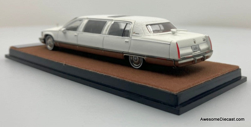 XG Models 1:64 Cadillac Fleetwood Limousine, White