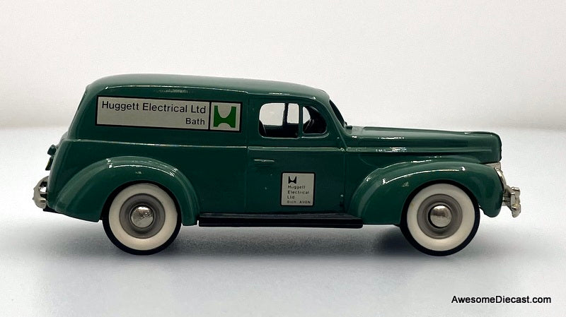 1940 Ford Sedan Delivery, Green: Huggett Electrical Ltd 1:43 White Metal Model Car by Brooklin Models