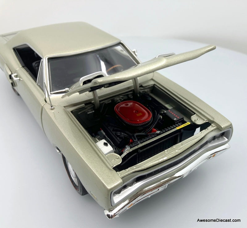 1969 Dodge Coronet R/T, Metallic Green 1:18 Diecast Model Car by Auto World