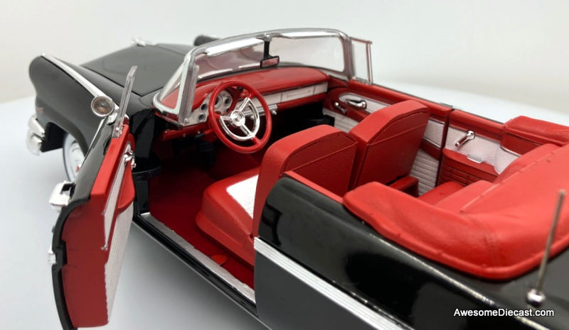 1956 Ford Fairlane Sunliner Convertible, Black 1:18 Diecast Model