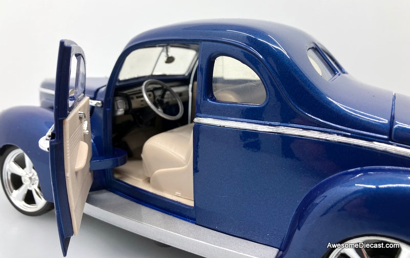1940 Ford Deluxe Custom, Metallic Blue 1:18 Diecast Model Car by Motor Max
