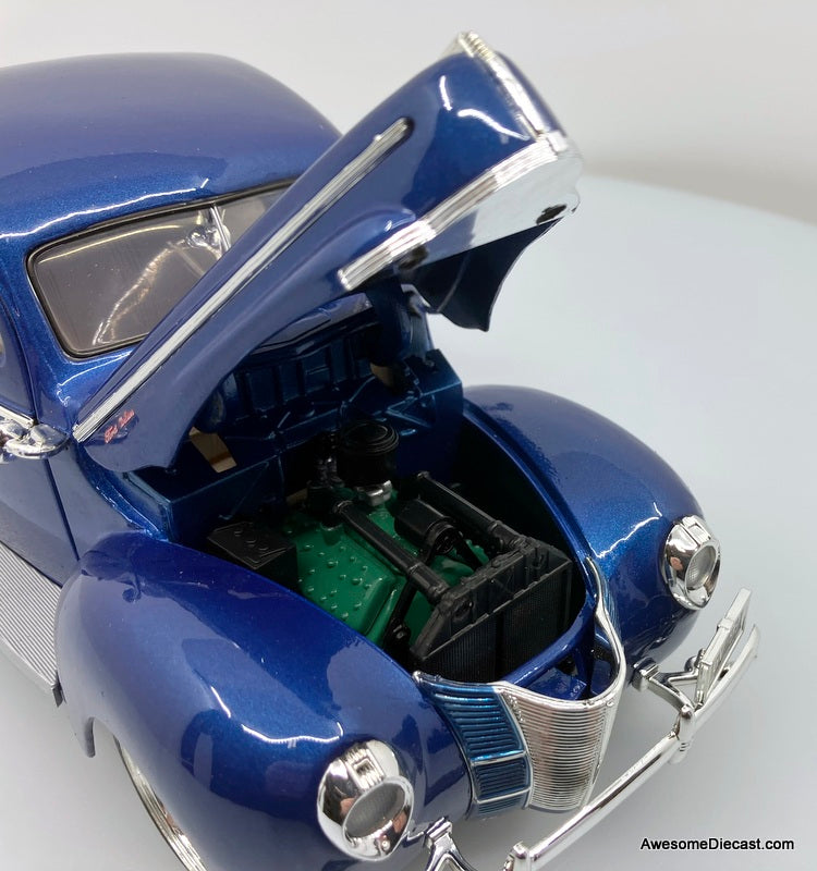 1940 Ford Deluxe Custom, Metallic Blue 1:18 Diecast Model Car by