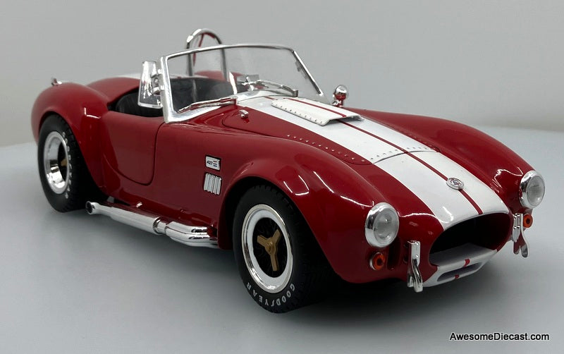Shelby Cobra 427 S/C, Red 1:18 Diecast Model Car by Shelby Collectibles
