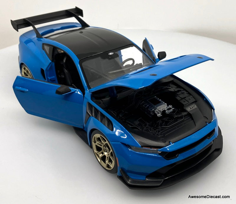2025 Ford Mustang GTD, Blue 1:18 Diecast Model Car by Maisto