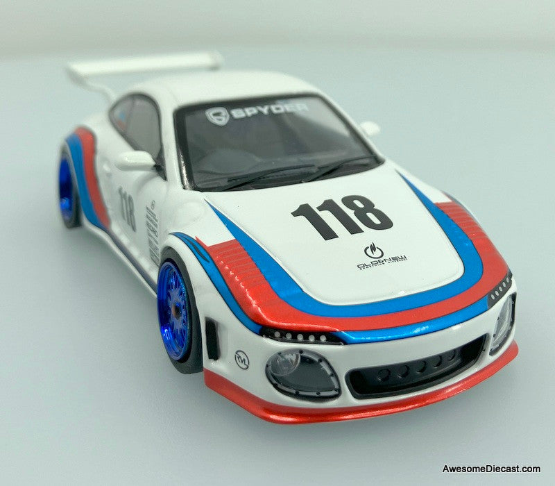 IXO 1:43 1999 Porsche 911 (997) #118 Old & New: Martini Racing Livery