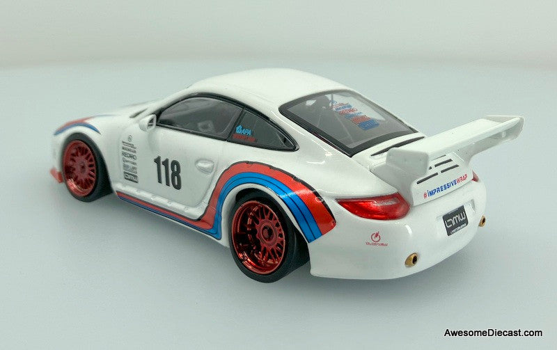 IXO 1:43 1999 Porsche 911 (997) #118 Old & New: Martini Racing Livery