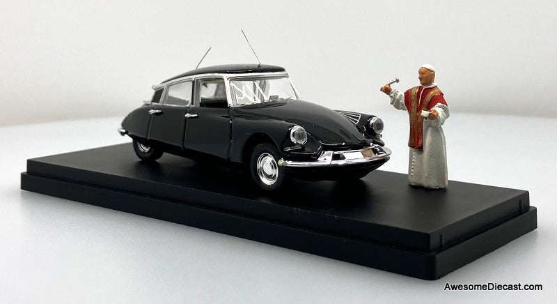 RARE!! 1958 Citroen DS19 Prestige Papa Giovanni XX111 (Pope's Car) 1:43 Diecast Model Car by Rio