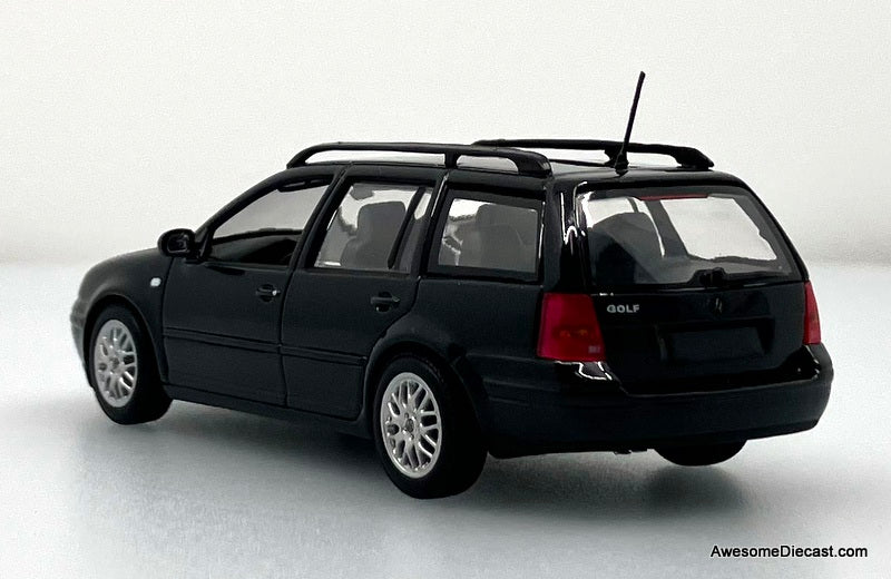 1999 Volkswagen Golf Variant 1:43 Diecast Model Car by Minichamps