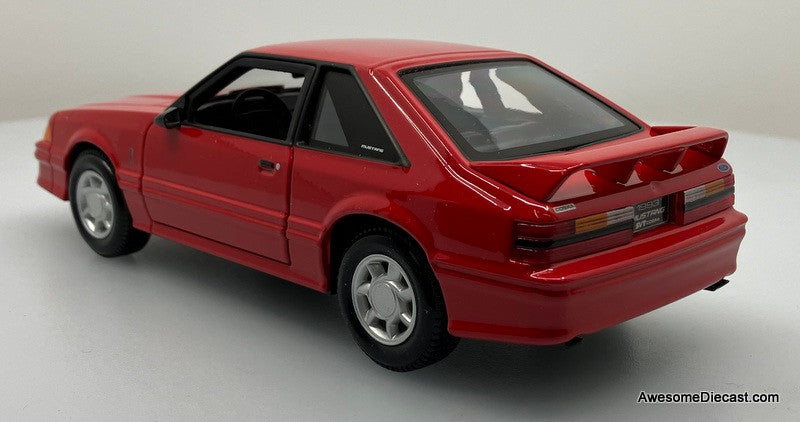 Maisto 1:24 1993 Ford Mustang SVT Cobra, Red