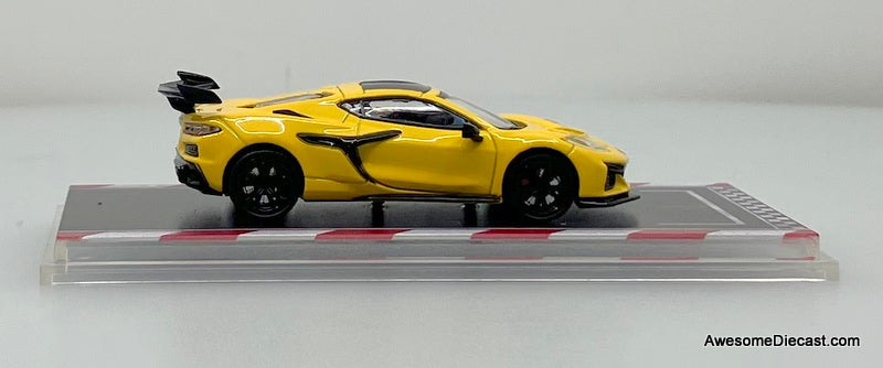 Chevrolet Corvette C8 ZR1, Yellow 1:64 Diecast Model Car by Fine Works64