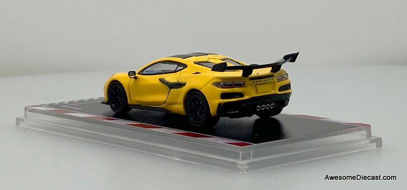 Chevrolet Corvette C8 ZR1, Yellow 1:64 Diecast Model Car by Fine Works64