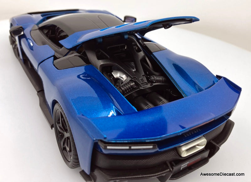 Ferrari F80, Metallic Blue 1:18 Diecast Model Car by Maisto