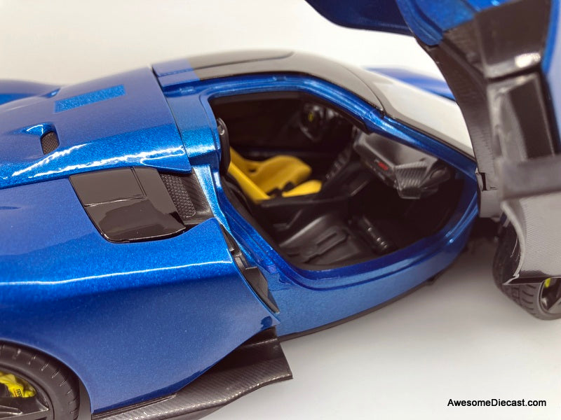 Ferrari F80, Metallic Blue 1:18 Diecast Model Car by Maisto