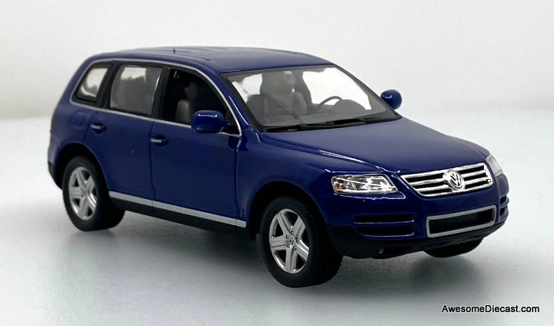 2002 Volkswagen Touarag V10 TDi, Metallic Blue 1:43 Diecast Model Car by Minichamps