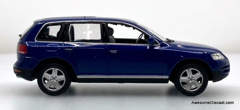 2002 Volkswagen Touarag V10 TDi, Metallic Blue 1:43 Diecast Model Car by Minichamps