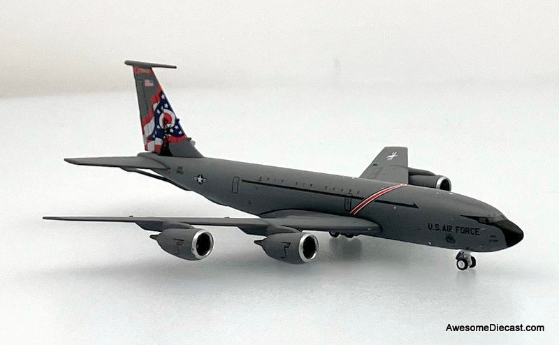 Boeing KC-135R Stratotanker USAF OH ANG #63-8013 1:400Diecast model Plane by Gemini Macs