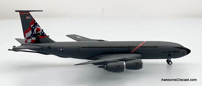 Boeing KC-135R Stratotanker USAF OH ANG #63-8013 1:400Diecast model Plane by Gemini Macs
