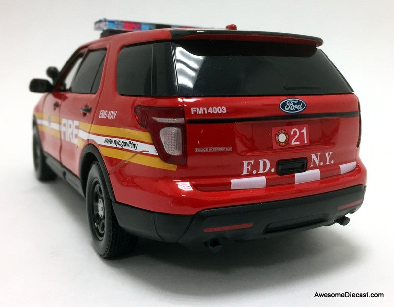 Motor Max 1:24 2015 Ford Police Interceptor: New York Fire Department