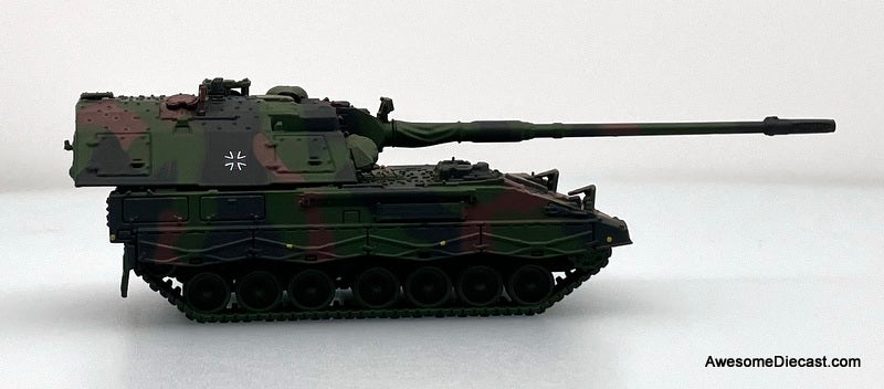 Panzerhaubitze 2000 War Tank, Camouflage 1:87 Diecast Model Tank by Schucco
