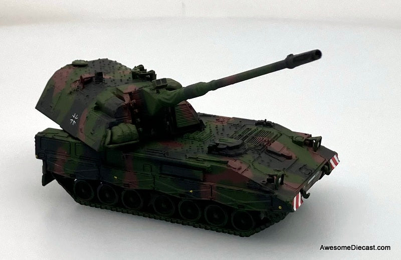 Panzerhaubitze 2000 War Tank, Camouflage 1:87 Diecast Model Tank by Schucco