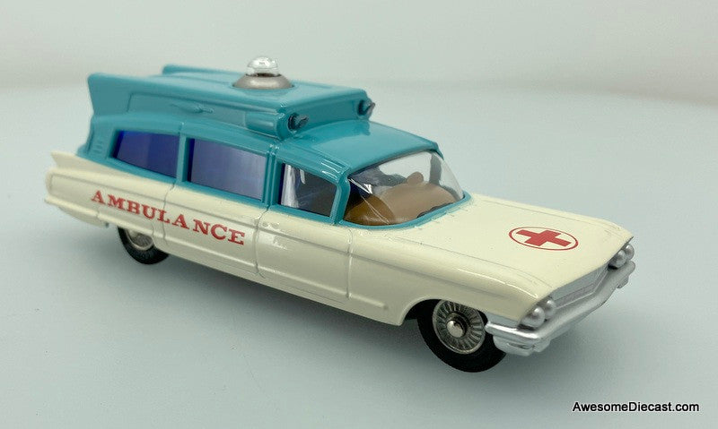 Corgi Re-Creation Superior Ambulance On Cadillac Chassis w/Working Lights