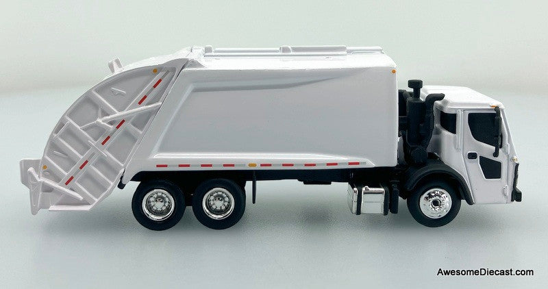 First Gear 1:87 Mack LR w/McNeilus Rear Load Refuse Body, White