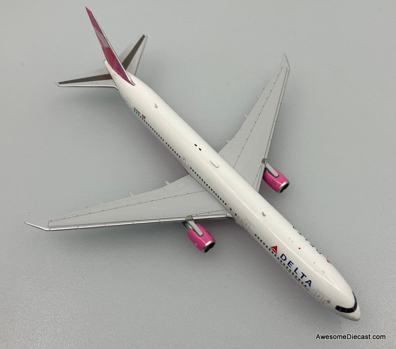Boeing 767-400ER: Delta Airlines (Reg #N845MH) Evelyn H Lauder Pink Plane 1:400 Diecast Model Plane by Gemini Jets