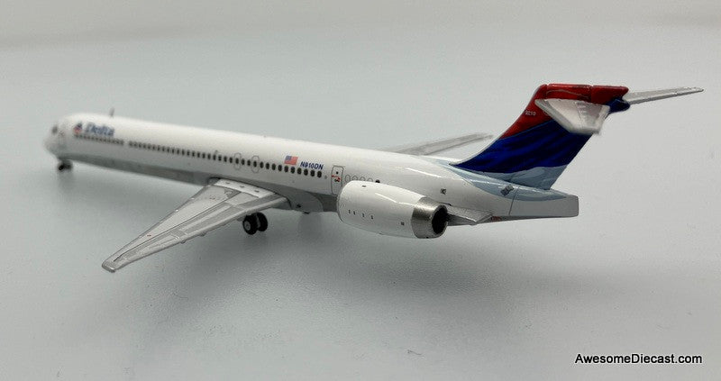 McDonnell Douglas MD-90: Delta Airlines (Reg #N910DN) Colors In Motion 1:400 Diecast Model Plane by Gemini Jets