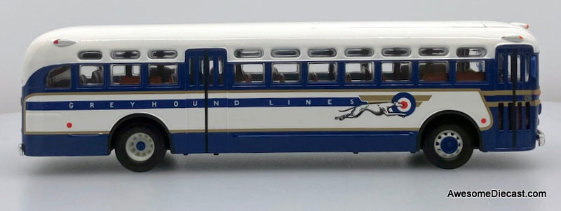 GM 4506 Northland Greyhound Lines 1:50 Diecast Model Bus by Corgi