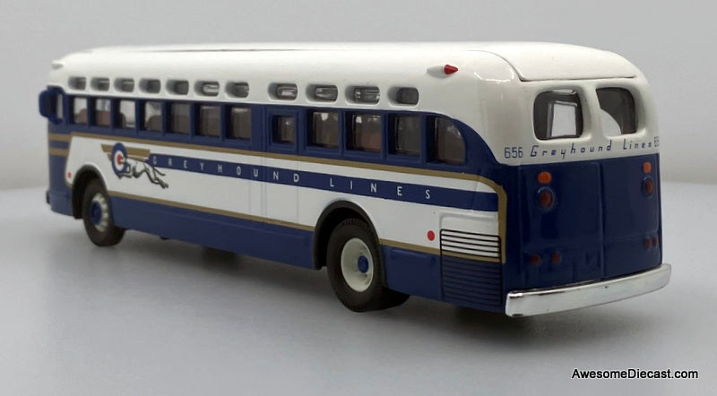 GM 4506 Northland Greyhound Lines 1:50 Diecast Model Bus by Corgi