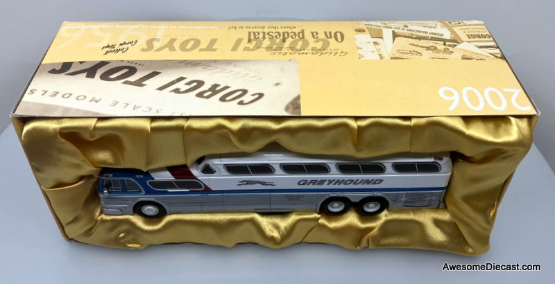 RARE!! GM 4501 Greyhound SceniCruiser, Destination: San Francisco 1:50 Diecast Model Bus by Corgi