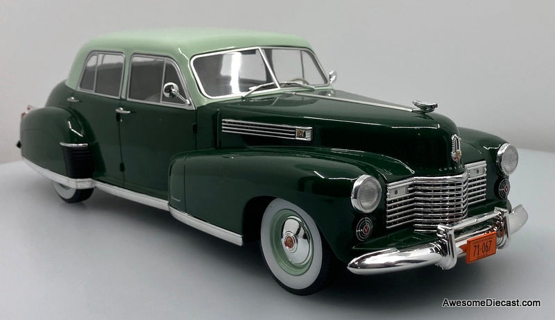 1941 Cadillac Fleetwood Sixty Special Sedan, Dark/Light Green 1:18 Diecast Model Car by MCG