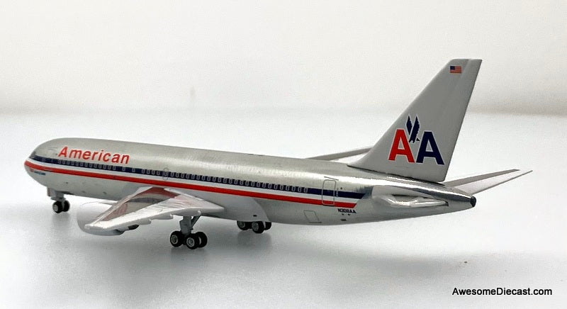 Boeing 767-200 American Airline (Reg #N308AA) 1:400 Diecast Model Plane by Aero Classics