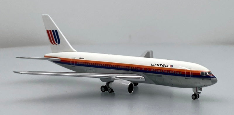Boeing 767-200 United Airlines (Reg #N601UA) 1:400 Diecast Model Plane by Aero Classics