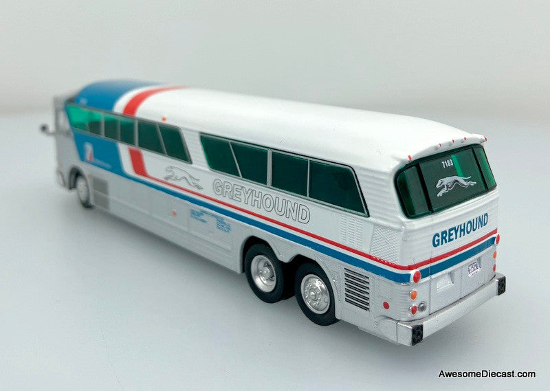 1969 MCI MC-7 Challenger Coach 1:87 Scale Replica by Iconic Replicas: Greyhound Pepsi Scheme
