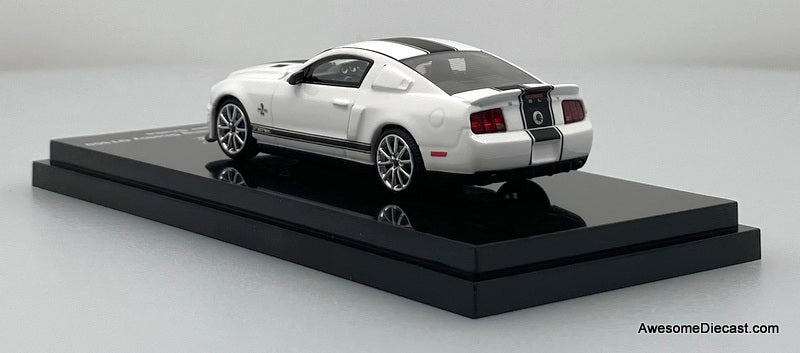 2007 Ford Mustang Shelby GT500 Super Snake, Performance White/Black Stripe 1:64 Diecast Model Car by MotorHelix/Greenlight