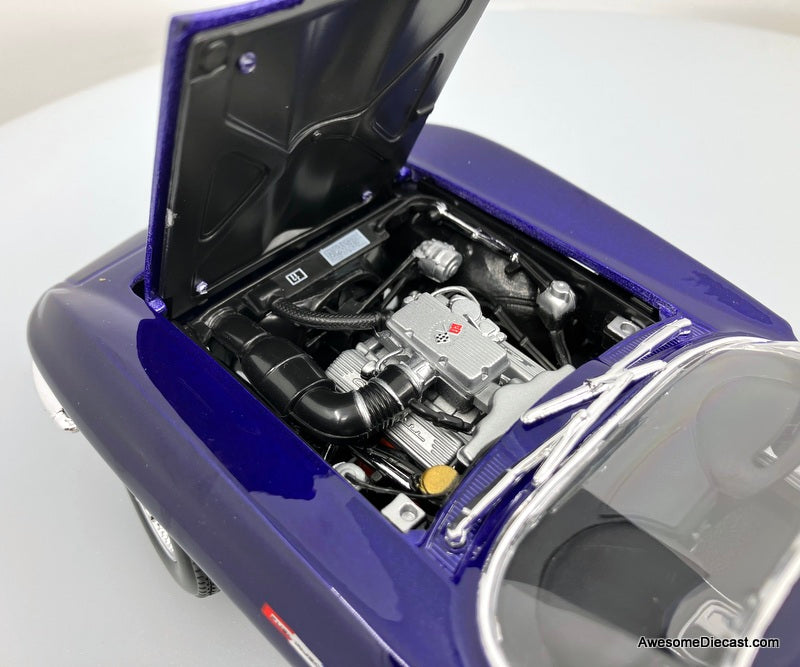 1965 Chevrolet Corvette, Metallic Blue 1:18 Diecast Model Car by Maisto